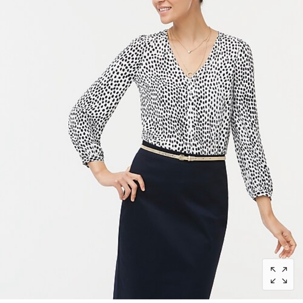 Leopard long sleeve V-neck top with trim details